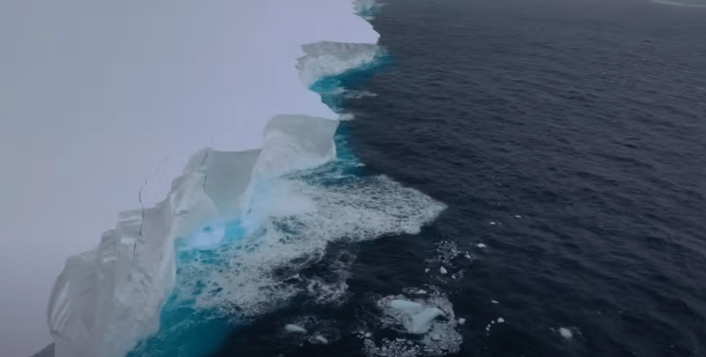 Maior e mais antigo iceberg do mundo está à deriva na Antártida