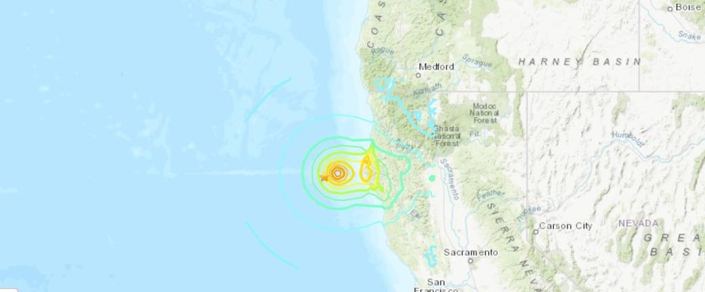 Califórnia registra terremoto de 7.3 de magnitude; alerta de tsunami é cancelado