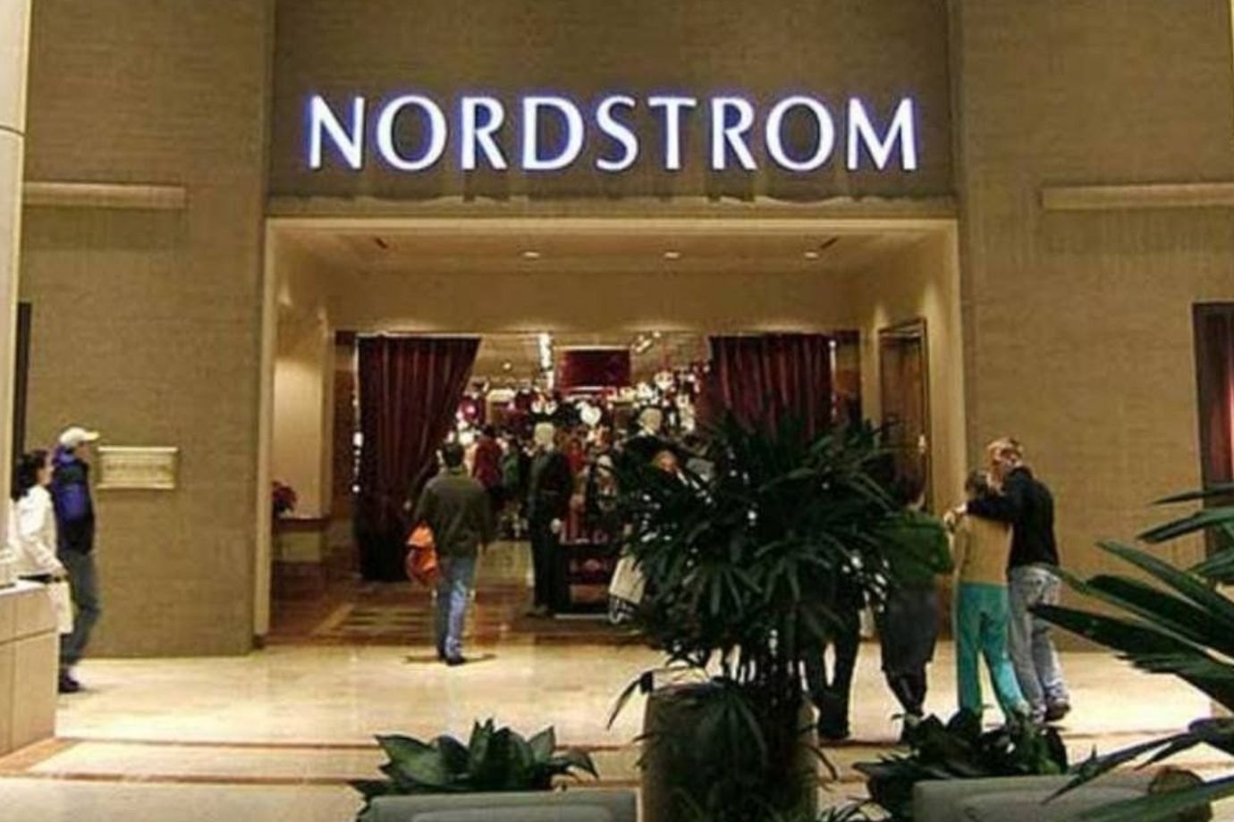 Nordstrom deixa a Bolsa e dona da Liverpool passa a ser acionista em acordo de US$ 6,25 bi