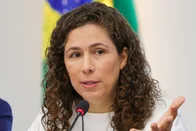 Imagem referente à notícia: CNU deve abrir 3 mil vagas ainda em 2025, diz ministra Esther Dweck