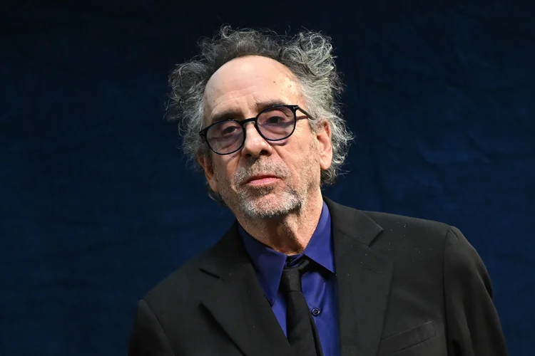 Tim Burton: cineasta dirigiu clássicos como "Edward Mãos de Tesoura" e "A Noiva Cadáver" (	Stephane Cardinale - Corbis /Getty Images)