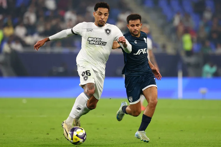 Partida entre Botafogo e Pachuca acontece nesta quarta-feira (KARIM JAAFAR/AFP/Getty Images)