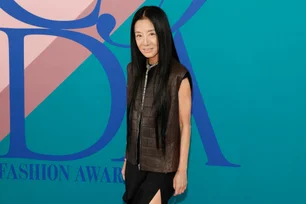 Imagem referente à matéria: Vera Wang, famosa por vestidos de noiva, vende direitos de marca à WHP Global e planeja expansão