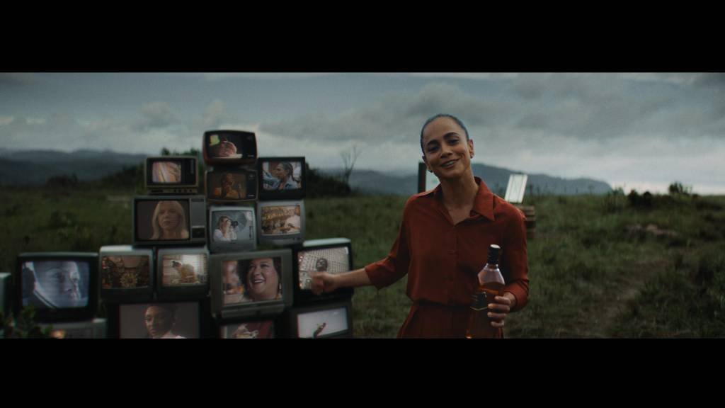 Johnnie Walker celebra a força feminina com campanha 'Forte São Elas'