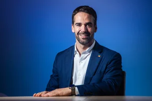 PSD anuncia filiação de Eduardo Leite, e debandada do PSDB aumenta
