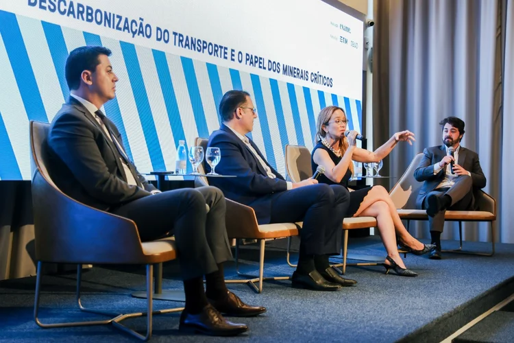 Fórum Infraestrutura Cidades e Investimento, realizado pela EXAME, debateu a descarbonização no transporte e o papel dos minerais críticos (Eduardo Frazão/Exame)