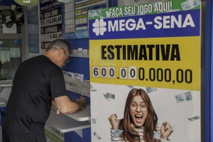 Mega da Virada: prêmio recorde de R$ 600 milhões gera filas online para apostas