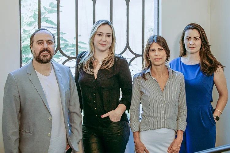 Rogerio Melfi, Ingrid Barth, Ana Gabriela Seincman e Ellen Gouveia, da PilotIn: produtos para empresas e consumidores finais (Doris Delal/Divulgação)