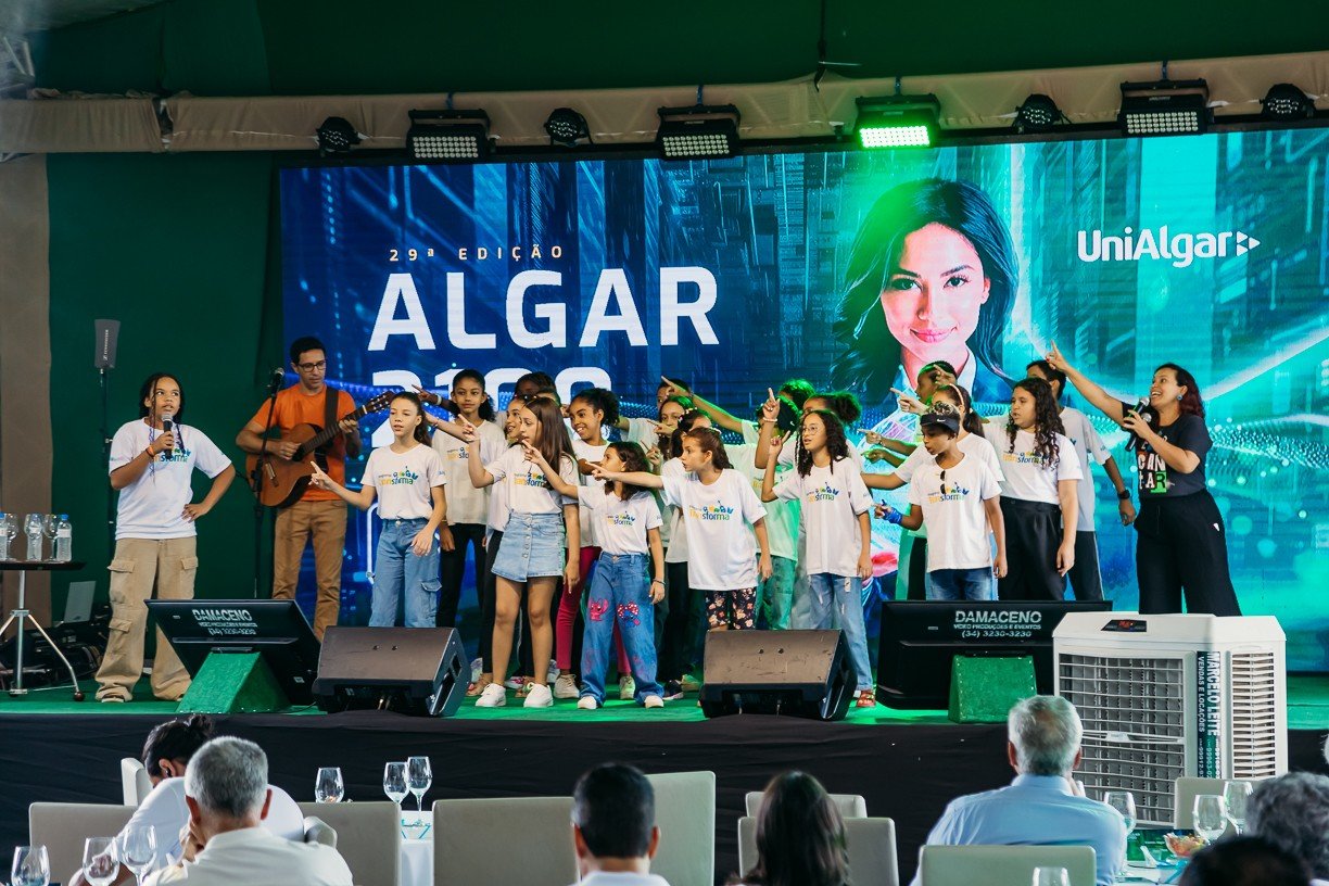 Fora da sala de aula, esta empresa aposta em comunidades de aprendizagem para capacitar funcionários