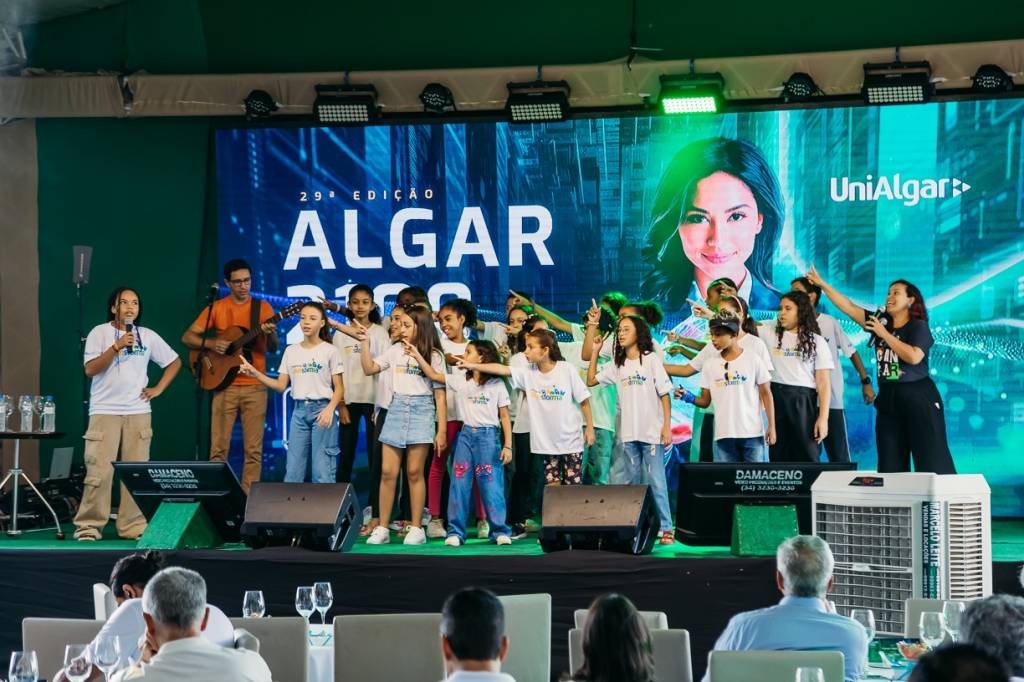 Fora da sala de aula, esta empresa aposta em comunidades de aprendizagem para capacitar funcionários