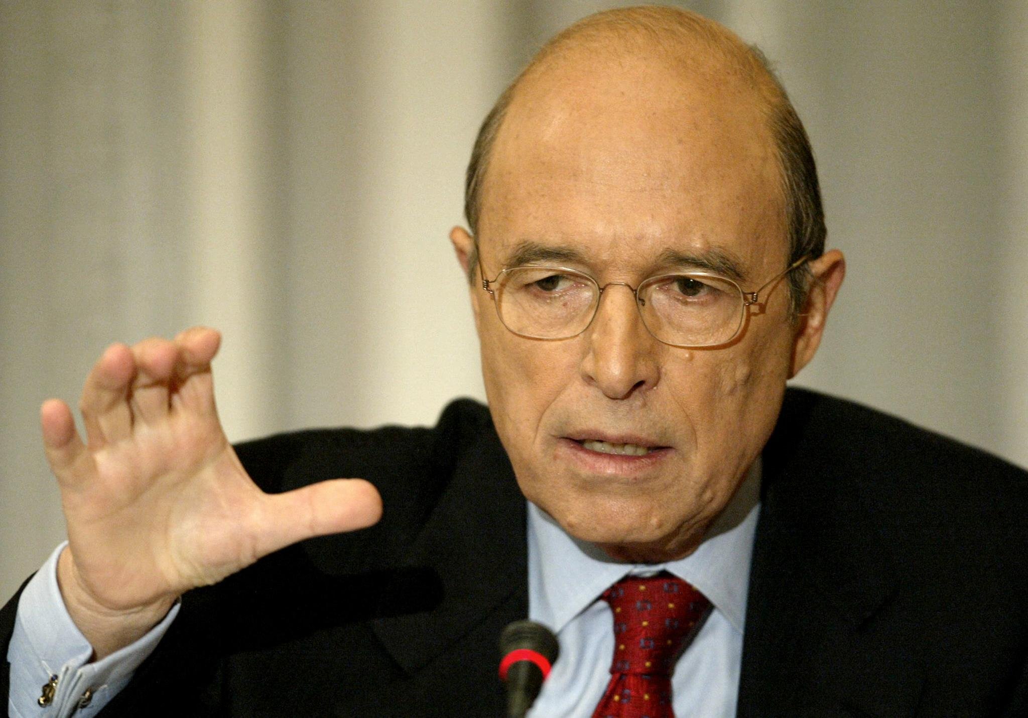 Morre ex-primeiro-ministro Costas Simitis, responsável pela entrada da Grécia na zona do euro