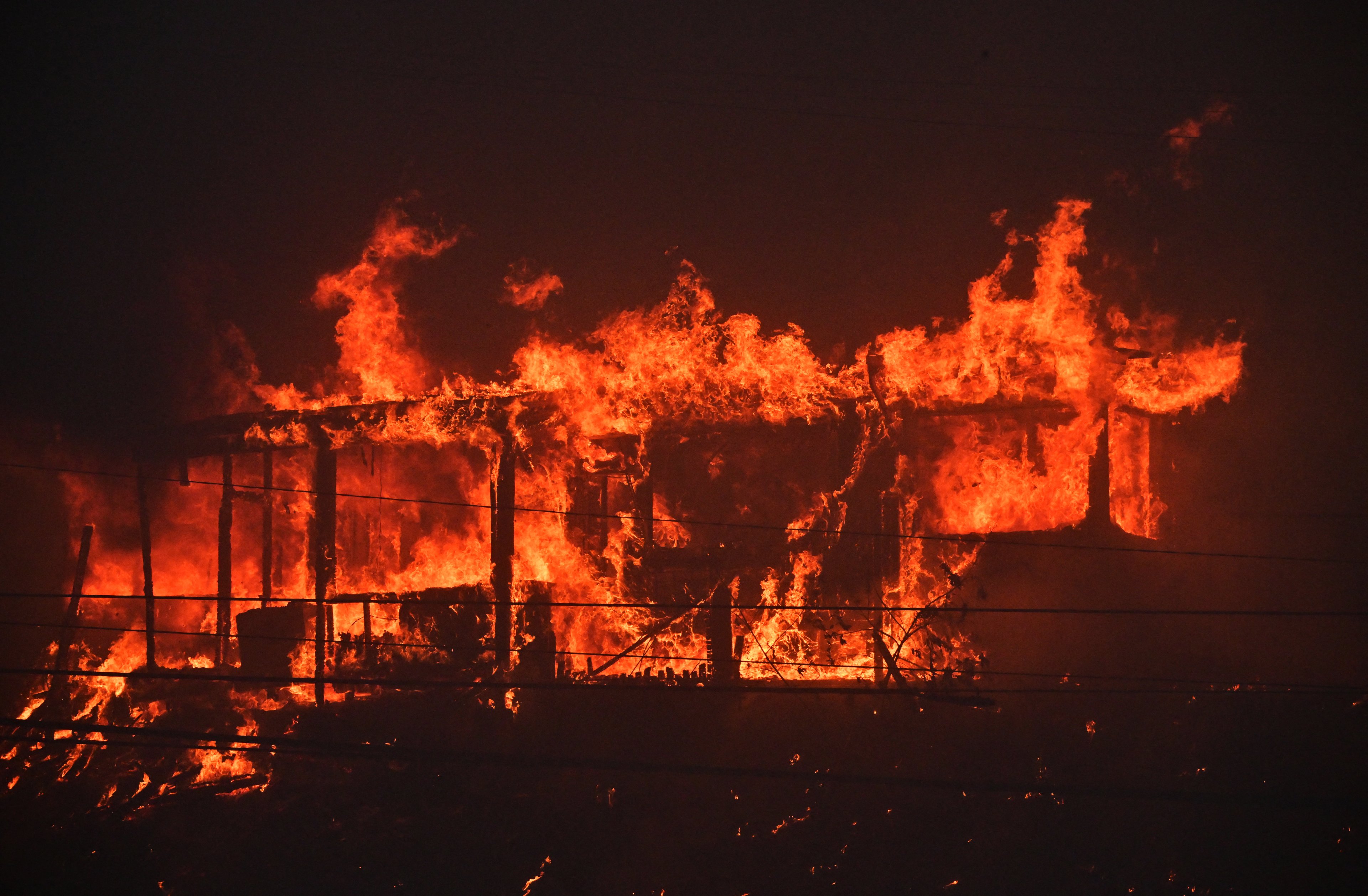 Incêndios de Los Angeles: fogos de artifício do Ano Novo podem ser a origem do desastre; entenda