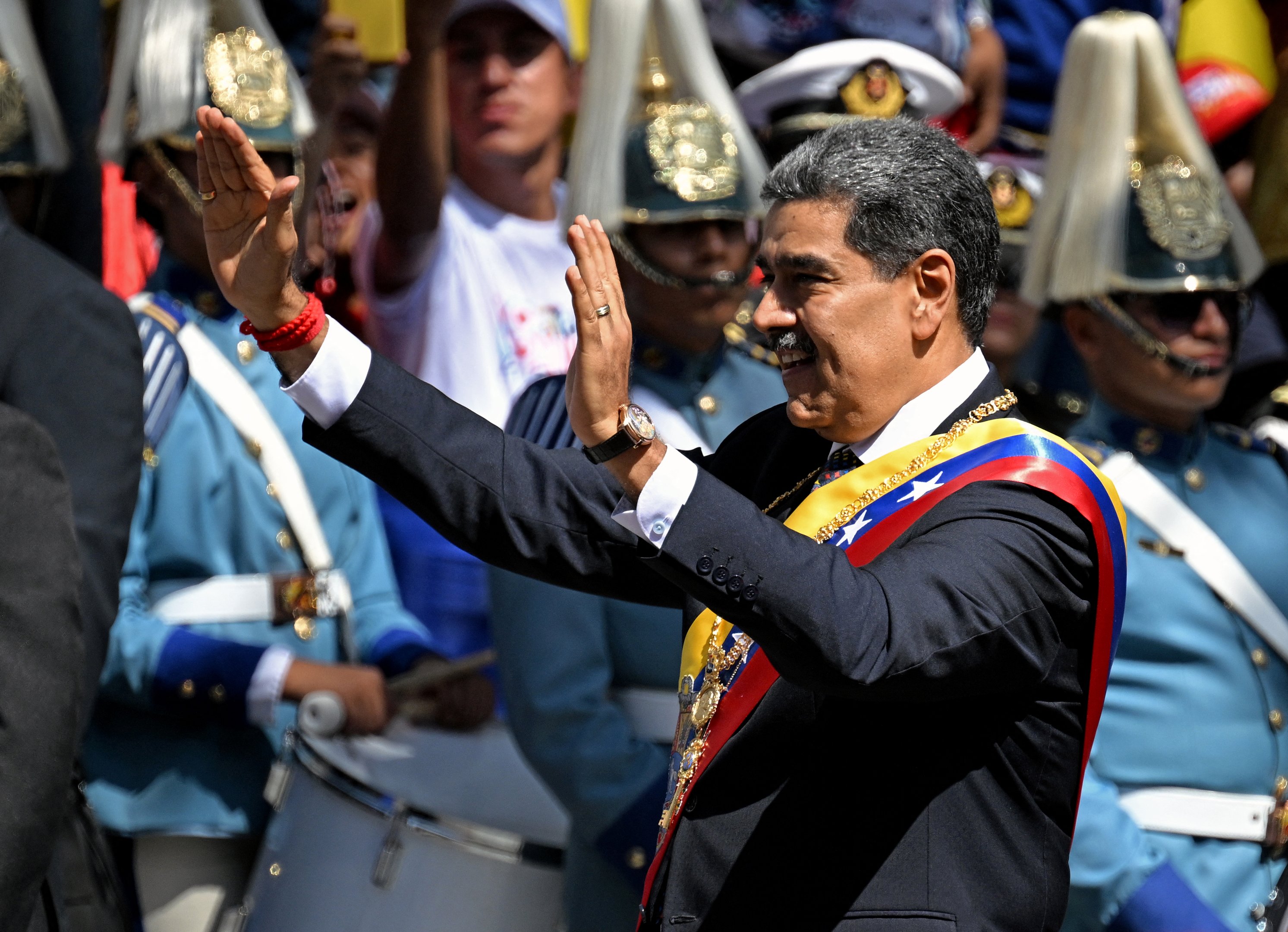 Venezuela diz estar pronta para dissuadir 'aventura' dos EUA no Caribe