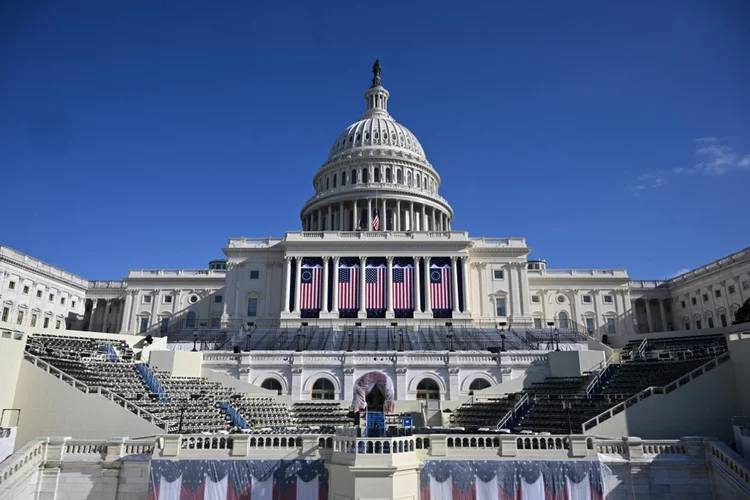 Congresso dos EUA decorado para a cerimônia de posse de Trump (Mandel Ngan/AFP)