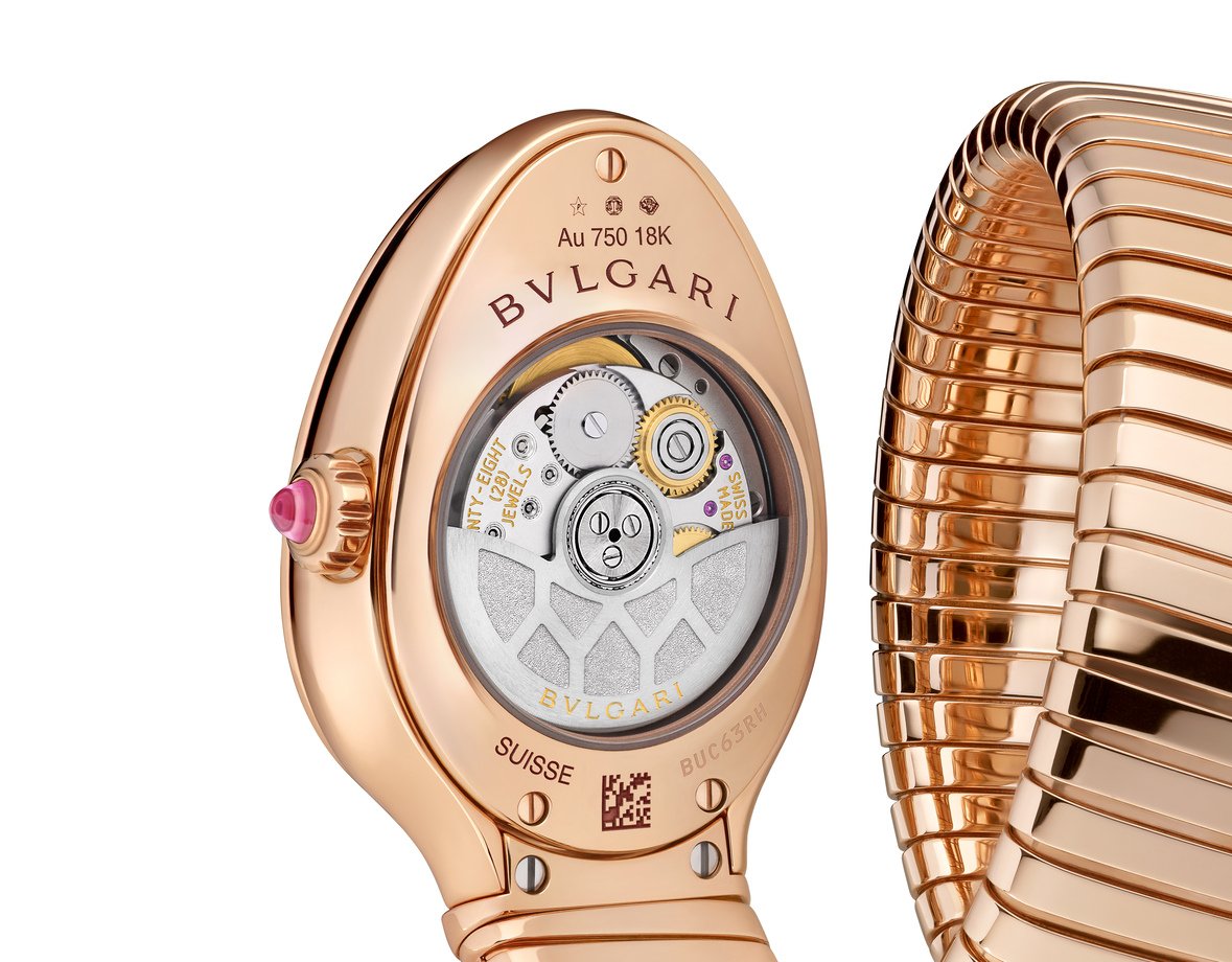 Bvlgari Serpenti Tubogas Automatic: Corda automática - Movimento de manufatura própria BVS100 Lady Solotempo. Massa oscilante decorada com logo Bvlgari e padrões de escamas de serpente. Funções: Horas, Minutos, Segundos. Reserva de marcha: 50h.