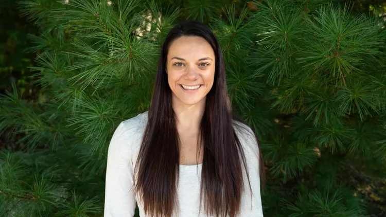Tess Waresmith, 36, é a fundadora da Wealth with Tess (Wealth with Tess)