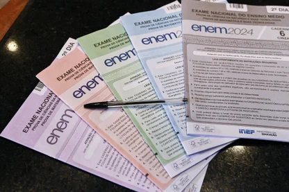 Imagem referente à notícia: Enem 2025: qual será o tema da redação? Veja as principais apostas 