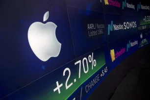 Imagem referente à matéria: Milionário? Veja quanto dinheiro você teria se tivesse investido US$ 1000 na Apple 10 anos atrás