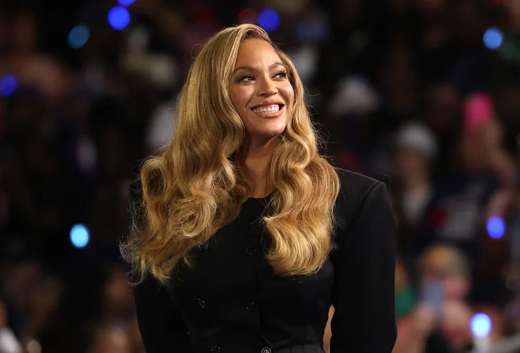 Beyoncé ficou conhecida na década de 90 após integrar o grupo de R&B Destiny's Child (Justin Sullivan/Getty Images)