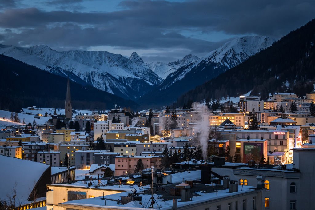 "Bomba climática": em Davos, Carlos Nobre analisa saída americana do Acordo de Paris