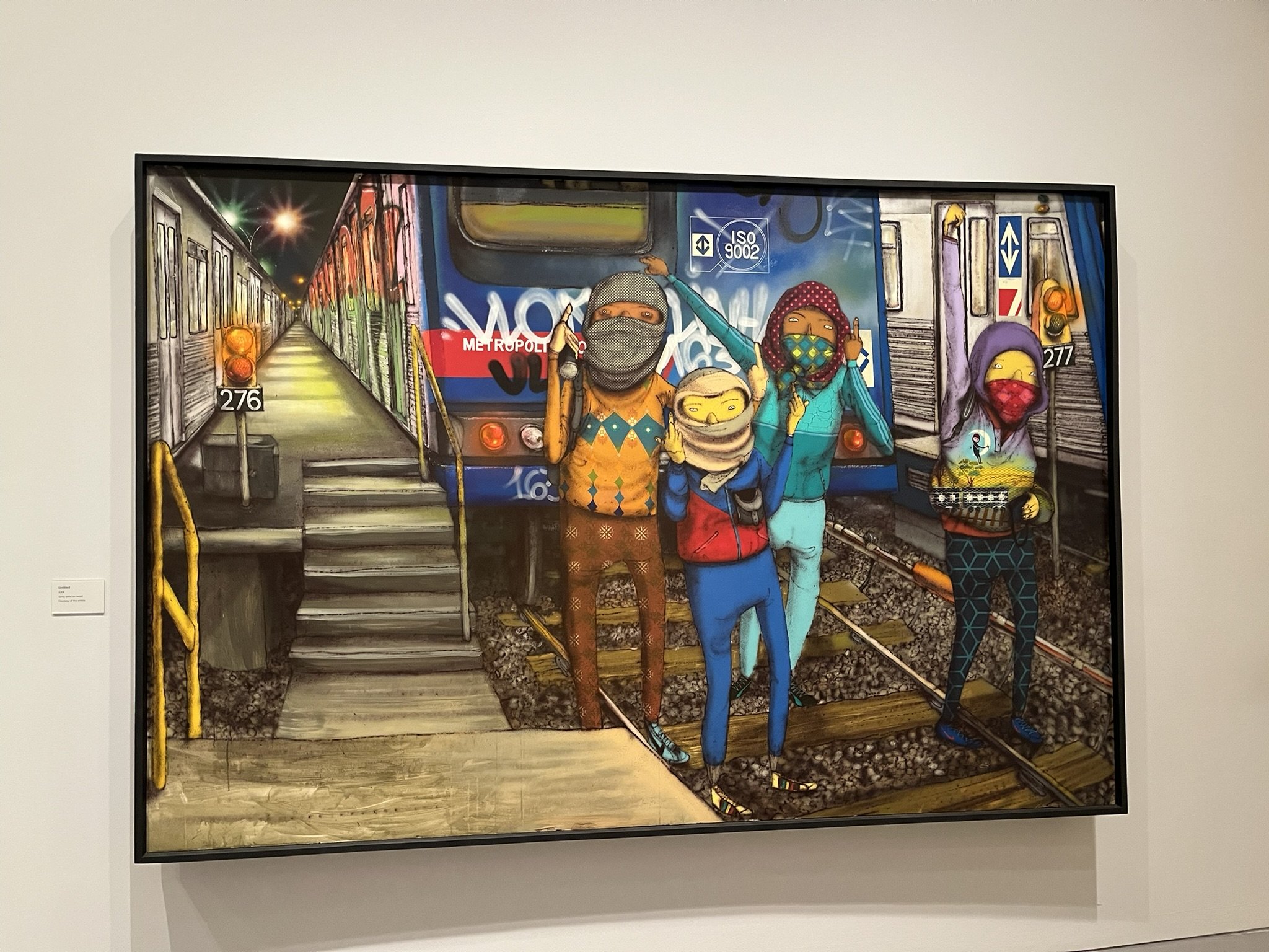 Obras na exposição Os Gêmeos: Endless Story, em cartaz no museu Hirshhorn, em Washington