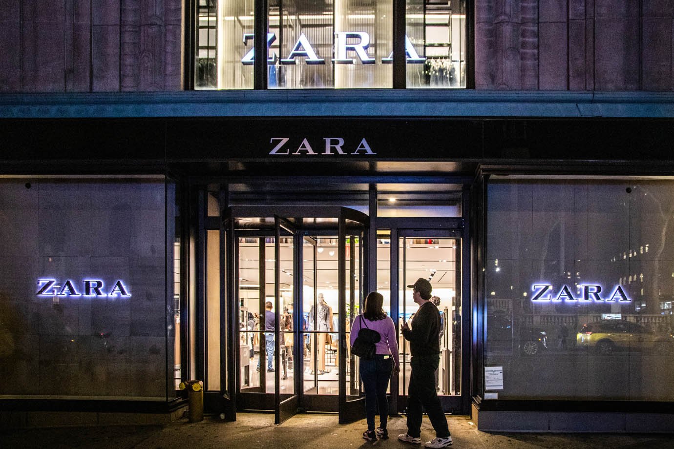 Zara divulga resultados abaixo do esperado com ameaça da Shein e tarifas de Trump; ações caem