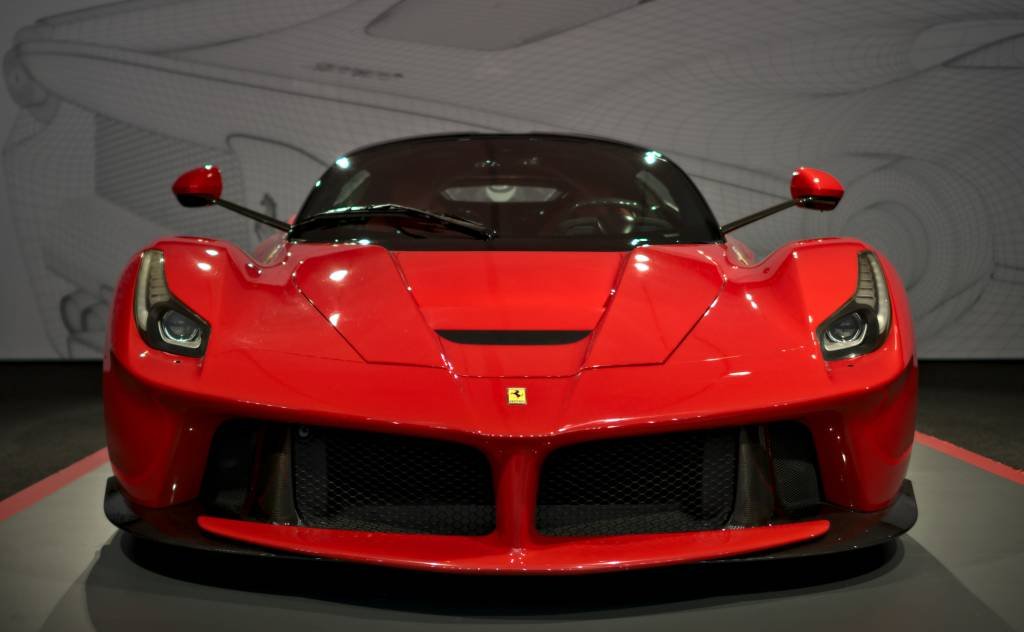 LaFerrari em Goiás lidera com o IPVA mais caro de 2025