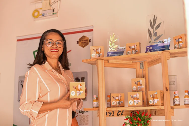 Valdeniza Pereira Bezerra, fundadora da Daval Alimentos Amazônicos: "Quero que a empresa cresça de forma orgânica, sustentável, valorizando nossa cultura e beneficiando os pequenos produtores da Amazônia. A meta é levar nossos sabores para todo o Brasil e para o mundo” (Sebrae/Divulgação)