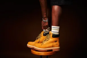 Imagem referente à matéria: A volta das botas amarelas: Netshoes traz Timberland ao Brasil