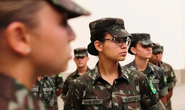 Mulheres terão alistamento aos 18 anos pela primeira vez em 2025 (Exército Brasileiro/Divulgação)