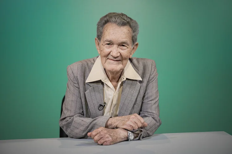Léo Batista: renomado jornalista esportivo (Globo/Divulgação)
