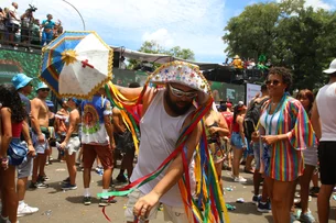 Sexta-feira de Carnaval é ponto facultativo? Veja como será o expediente neste ano