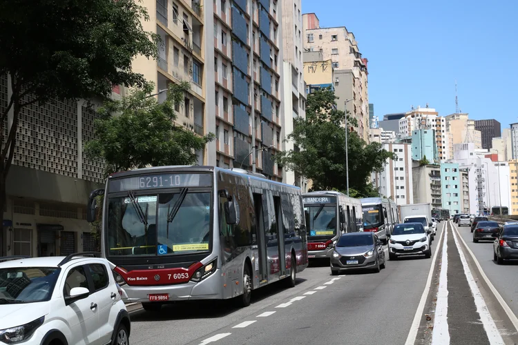 Ônibus em São Paulo (Agência Brasil)