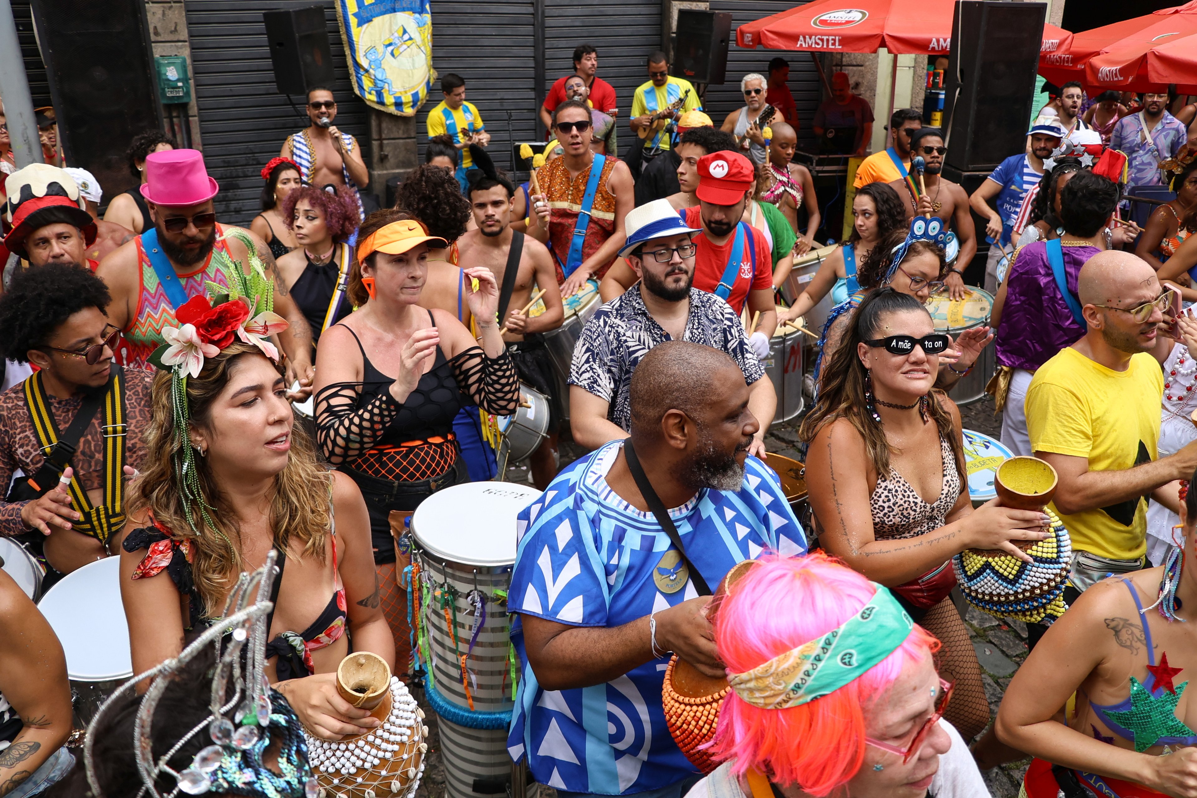 Fevereiro de 2026 tem feriado? Veja como funciona o Carnaval e a Quarta-feira de Cinzas