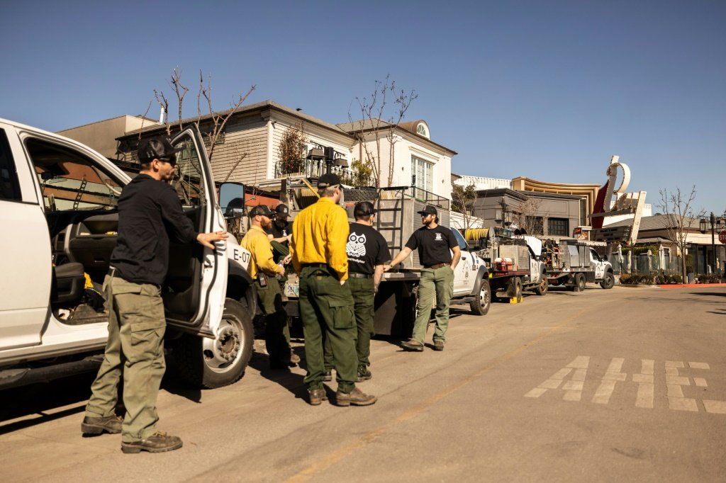 Uso de bombeiros privados marca desigualdade em Los Angeles