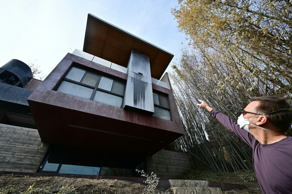 Casa à prova de incêndios ensina lições para a reconstrução em Los Angeles