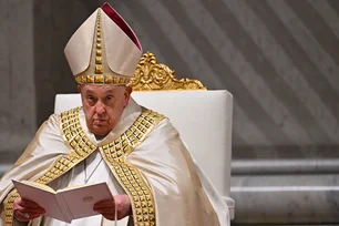 Imagem referente à matéria: Papa Francisco deixa de usar máscara de oxigênio, anuncia Vaticano