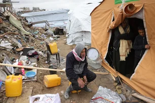 Imagem referente à matéria: Fortes chuvas em Gaza inundam centenas de tendas que abrigam milhares de deslocados