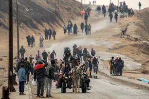 Imagem referente à matéria: Israel abre passagem para o norte de Gaza para palestinos a pé pela rodovia Salah al-Din