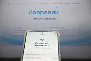 Imagem referente à matéria: DeepSeek ‘alterou narrativa’ do mercado de tecnologia chinês, diz Goldman Sachs