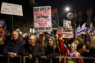 Imagem referente à matéria: Israelenses protestam de norte a sul para marcar 500 dias da guerra e pedir libertação de reféns