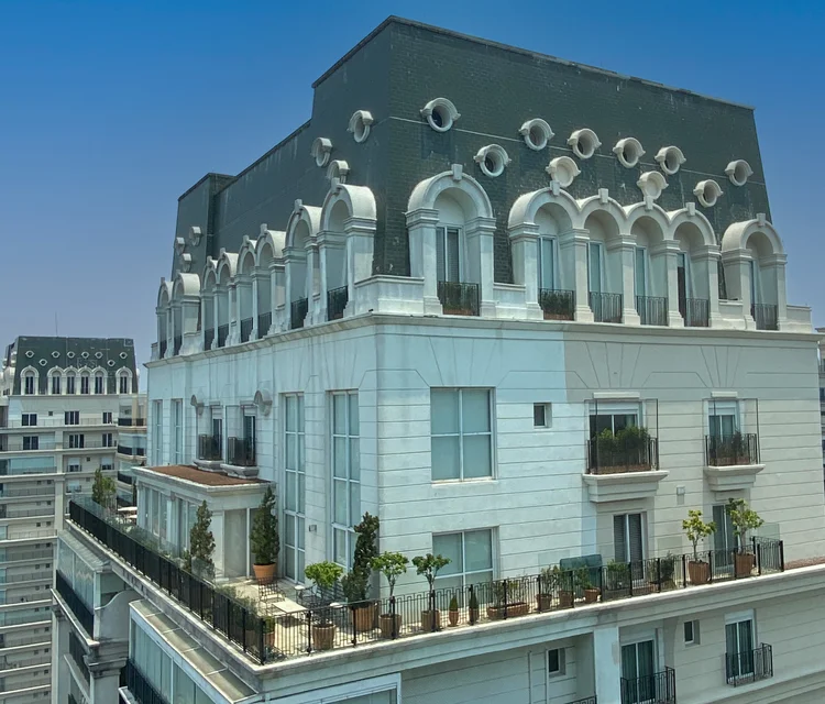 Imóvel de que foi de Luciana Gimenez: localizado no shopping Cidade Jardim, foi o primeiro a participar do circuito de leilões da Sotheby’s (Divulgação/Sotheby's Concierge Auctions)