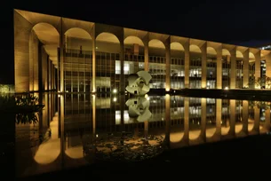 Itamaraty intensifica atendimento a brasileiros em busca de regularizar situação nos EUA