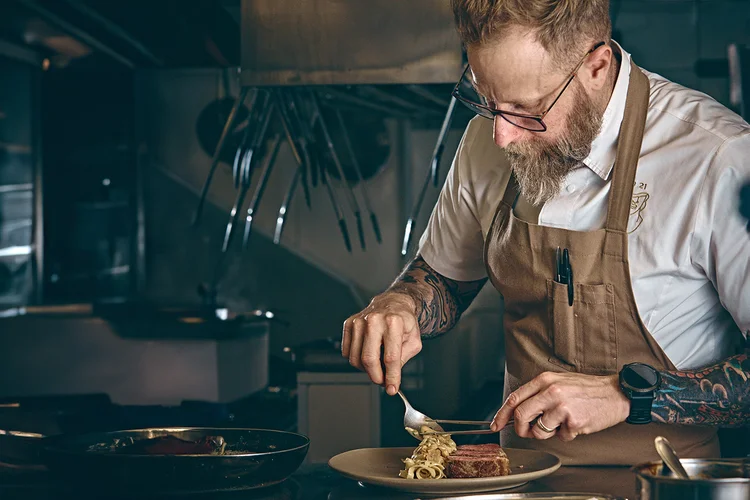 André Mifano: chef Mifano orienta cortes mais fáceis, como spaghetti, tagliatelle ou pappardelle (Rodolfo Regini/Divulgação)