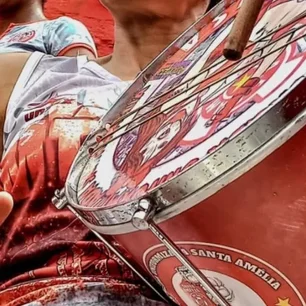 Imagem referente à matéria: Bússola Cultural: Carnaval com oficina e bateria de time de várzea no Museu do Futebol