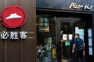 Imagem referente à matéria: O truque da Pizza Hut para conquistar os chineses: menos luxo, mais pizza