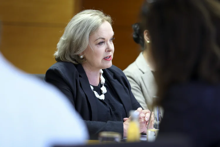 Judith Collins, ministra de Defesa da Nova Zelândia (Hagen Hopkins/Getty Images)