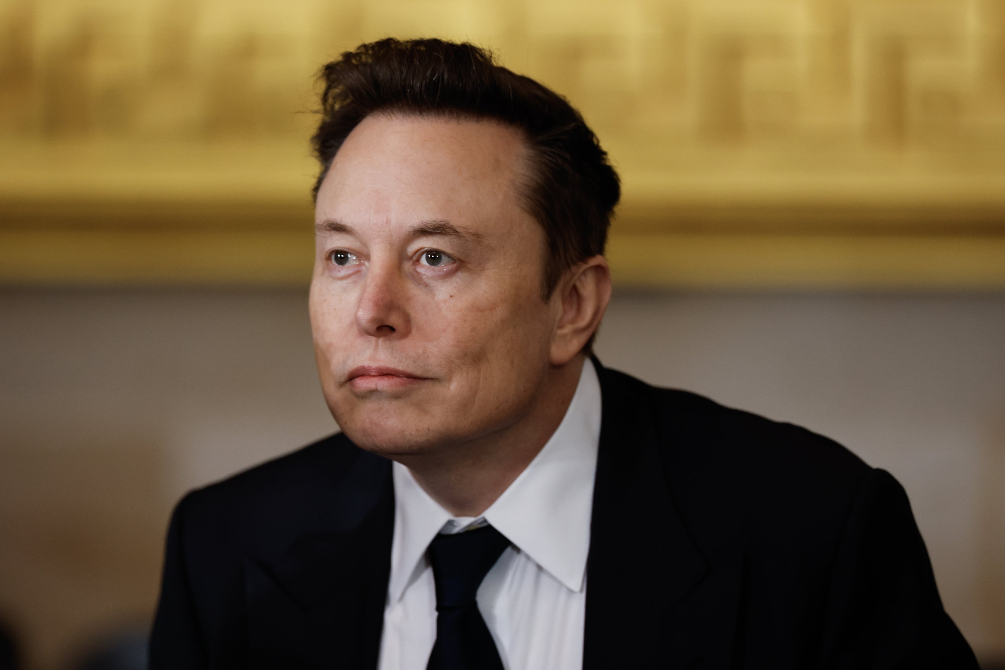 Elon Musk discute com chefe do maior fundo soberano do planeta