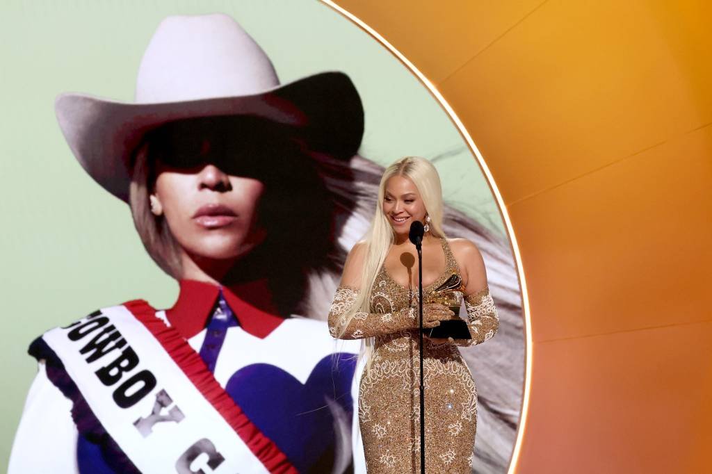 Grammy 2025: Beyoncé quebra recorde como a 1ª cantora negra a vencer na categoria country em 50 anos