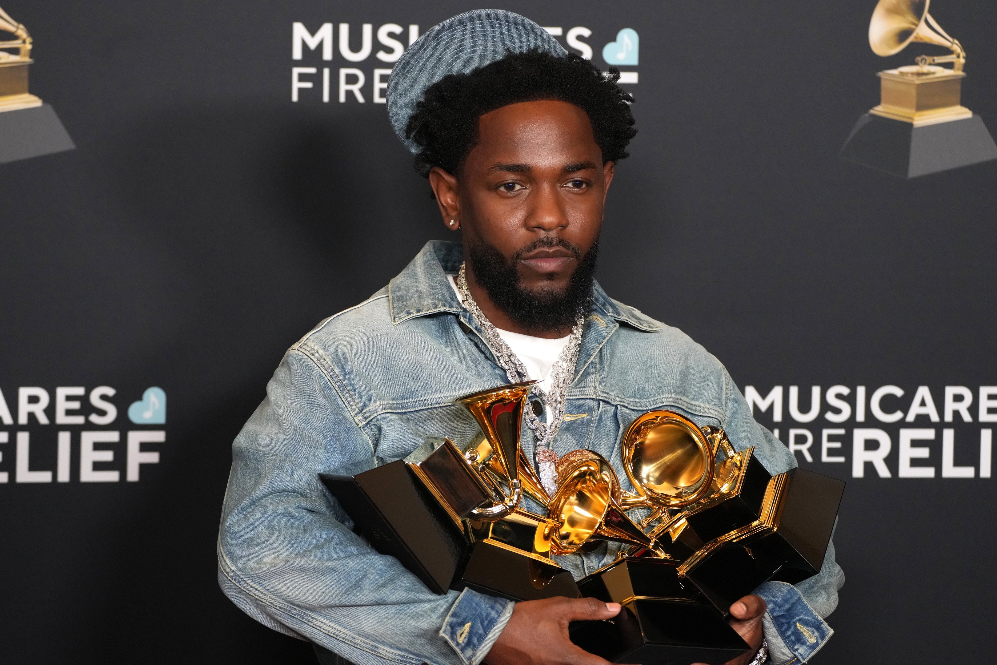 Kendrick Lamar vence Grammy por Música do Ano e Melhor Gravação por 'Not Like Us'